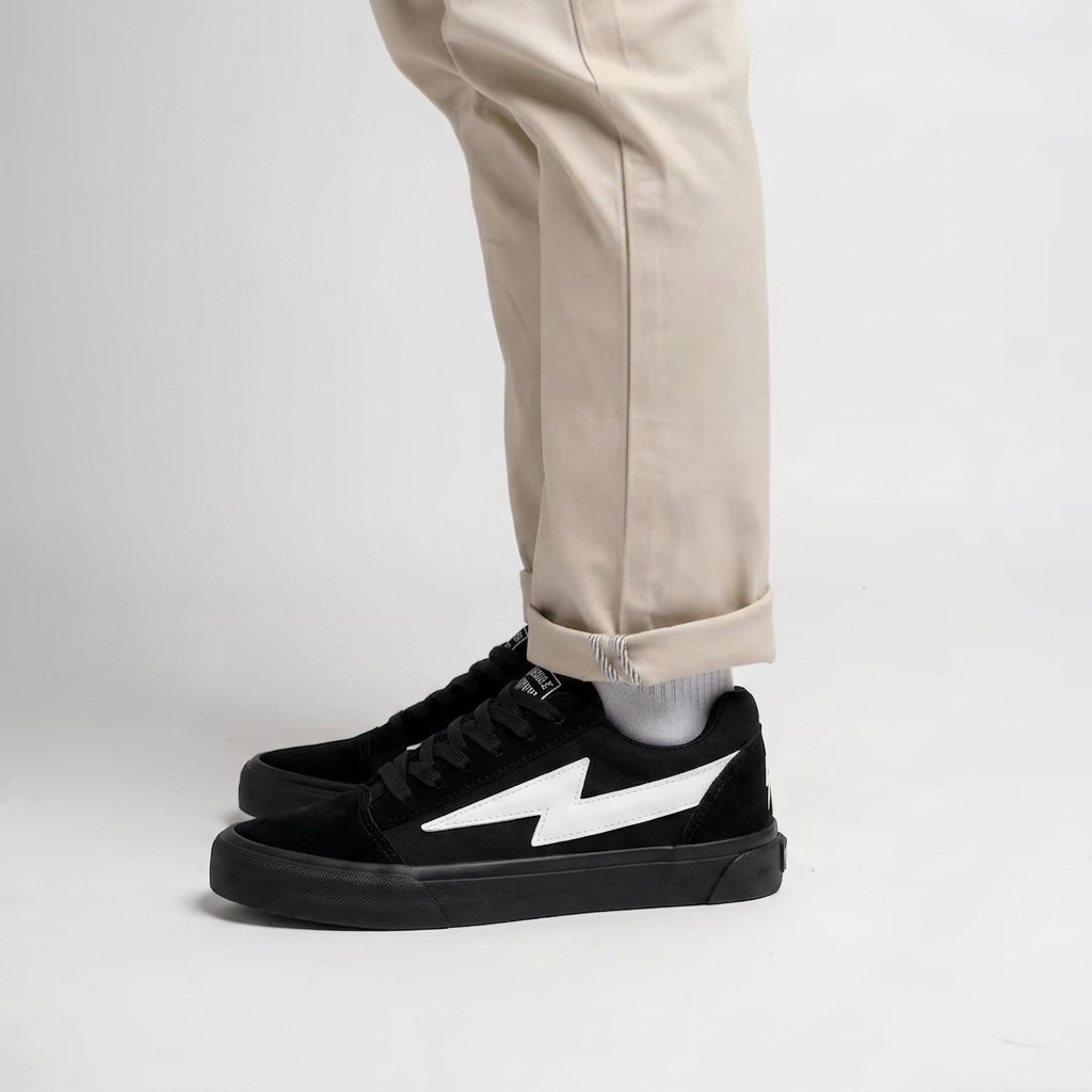 Steady Low-Top Canvas Sneaker with Platform Sole - All Black