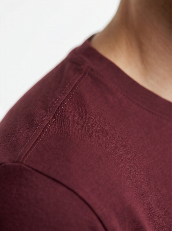 BBazic Tech T-Shirt - Burgundy