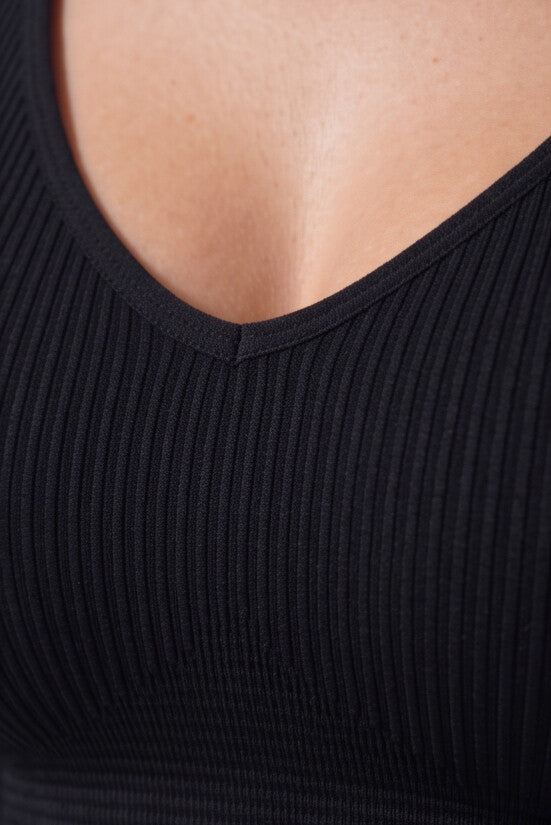 Formea Wireless Support Bra | Black